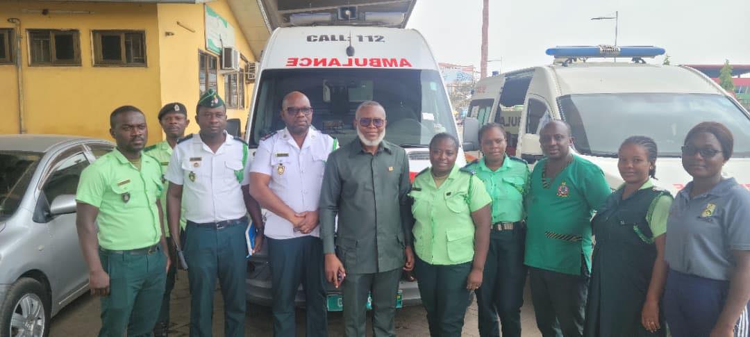 CEO-NAS PAYS WORKING VISIT TO CIRCLE AMBULANCE STATION