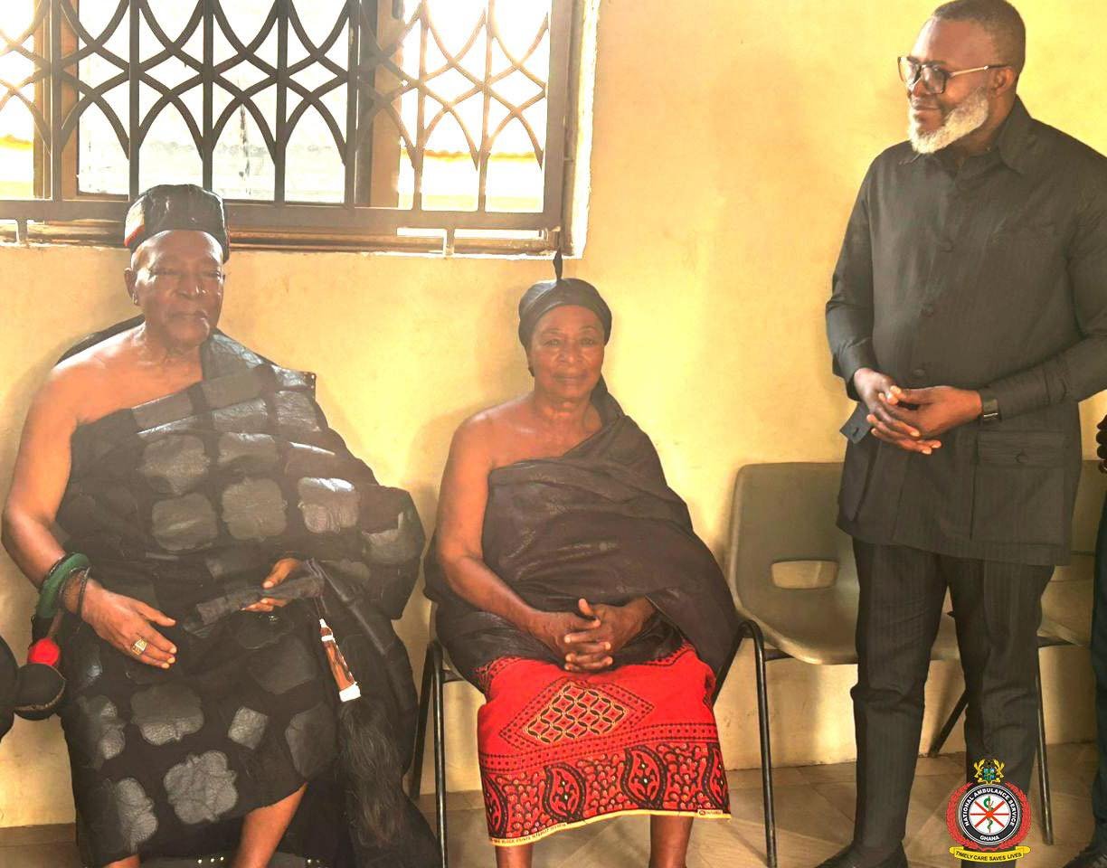 NAS CEO and Staff Commiserate with Board Chairman at One-Week Observation of His Late Sister